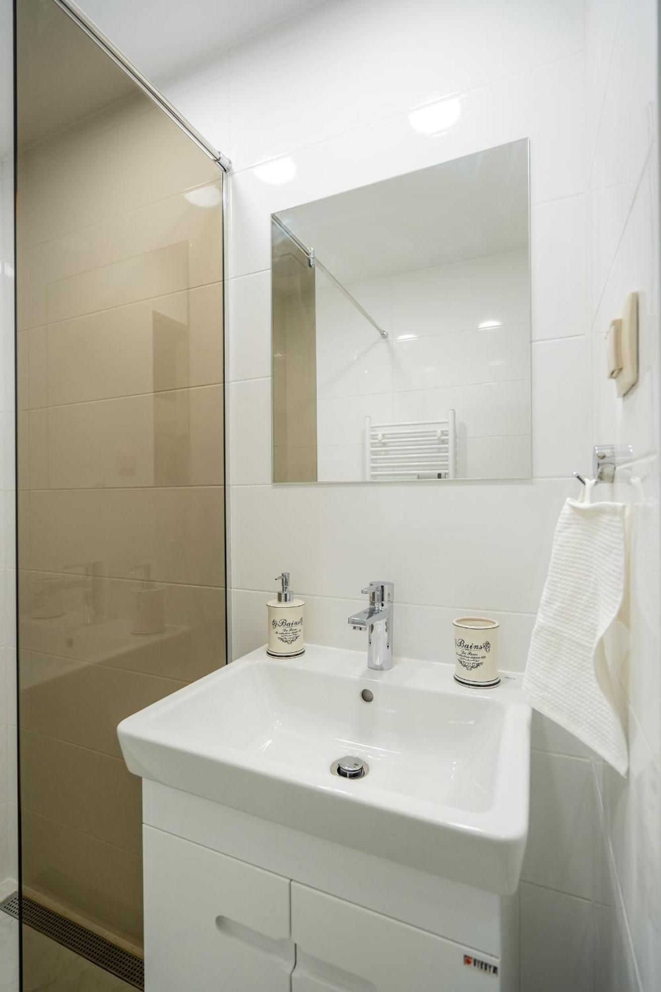 Top Location Central New & Spacious 3 Bdr Apt Medical Academy Sofie Exteriér fotografie