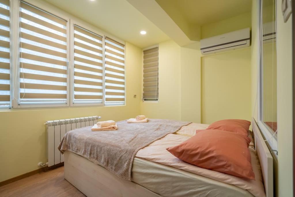 Top Location Central New & Spacious 3 Bdr Apt Medical Academy Sofie Exteriér fotografie