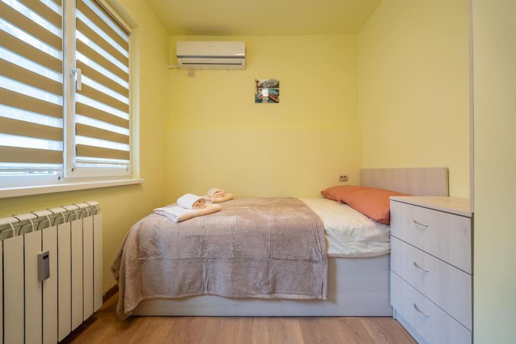 Top Location Central New & Spacious 3 Bdr Apt Medical Academy Sofie Exteriér fotografie